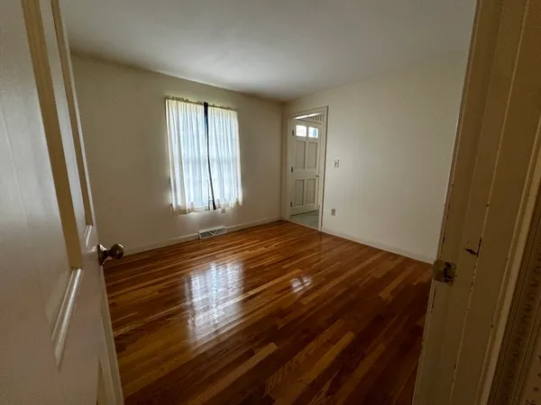 $3,600 | 177 Orchard Street, Newbury, MA 01922