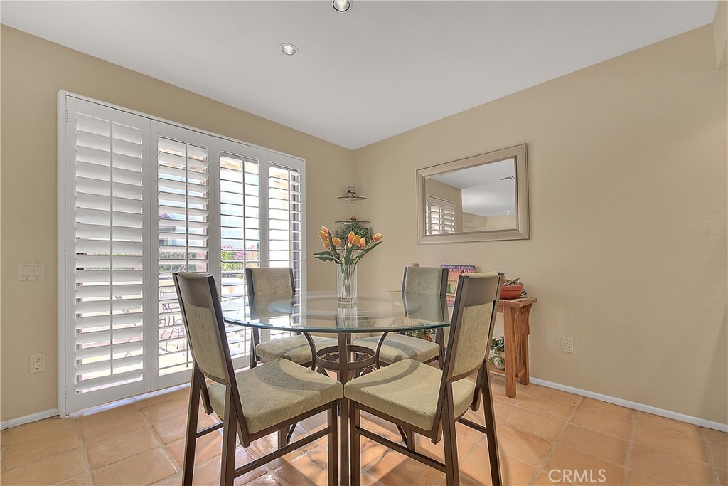 413 Rio Vista Drive Palm Springs, CA 92262 - Photo 13 of 66