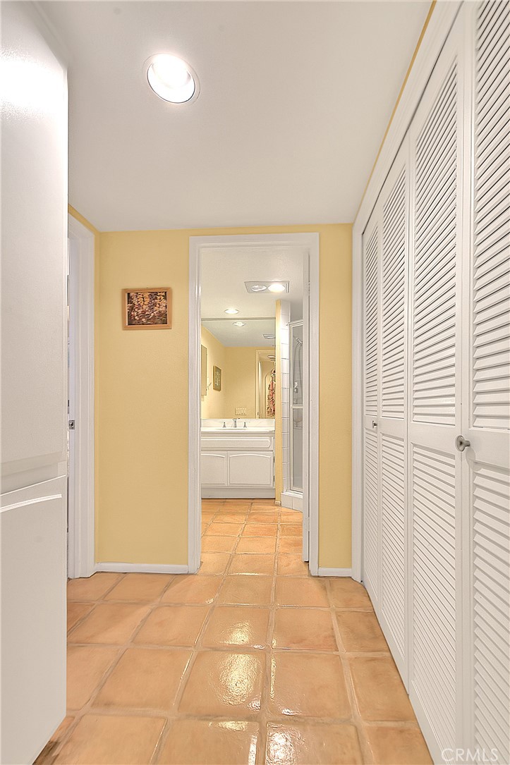 413 Rio Vista Drive Palm Springs, CA 92262 - Photo 20 of 66 Down Stairs Bath/Bed Hall