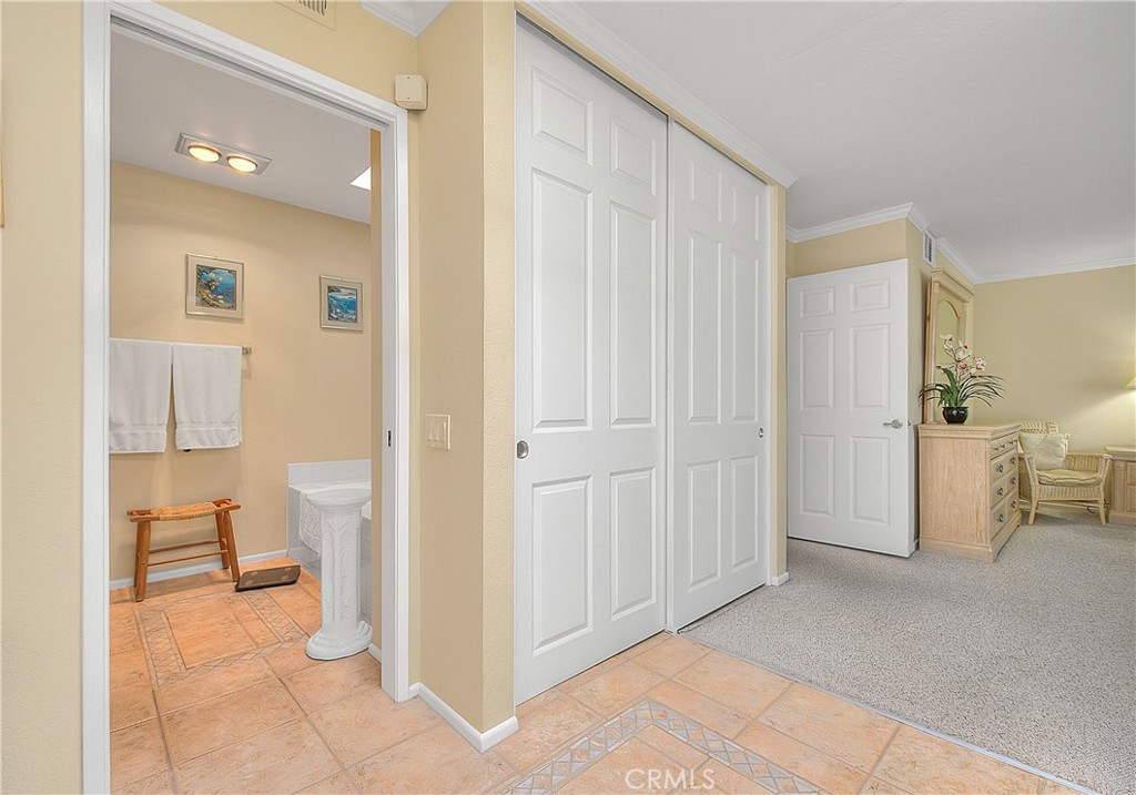 413 Rio Vista Drive Palm Springs, CA 92262 - Photo 36 of 66 Primary Bathroom