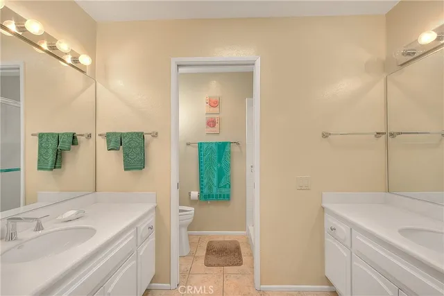 a view of a tennis court