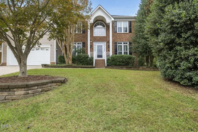 $825,000 | 102 Travilah Oaks Lane, Cary, NC 27518