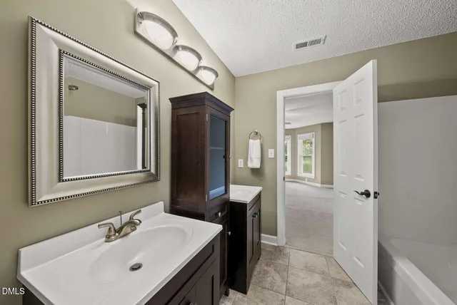 $825,000 | 102 Travilah Oaks Lane, Cary, NC 27518