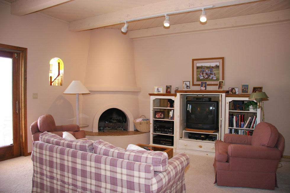 9432 Romping Road Carefree, AZ 85377 - Photo 14 of 18 Master Br Sitting Area
