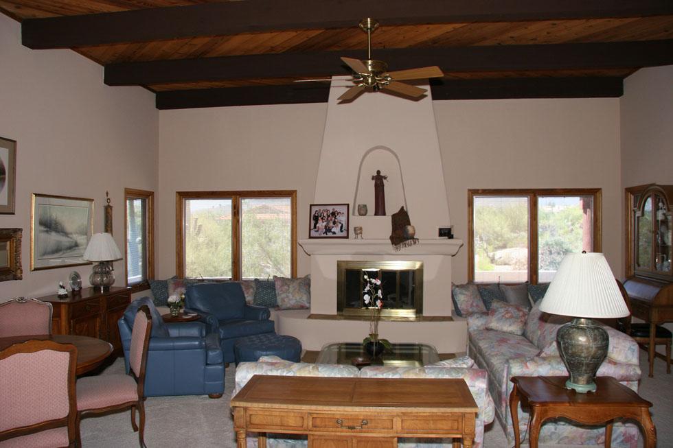 9432 Romping Road Carefree, AZ 85377 - Photo 8 of 18 Great Room