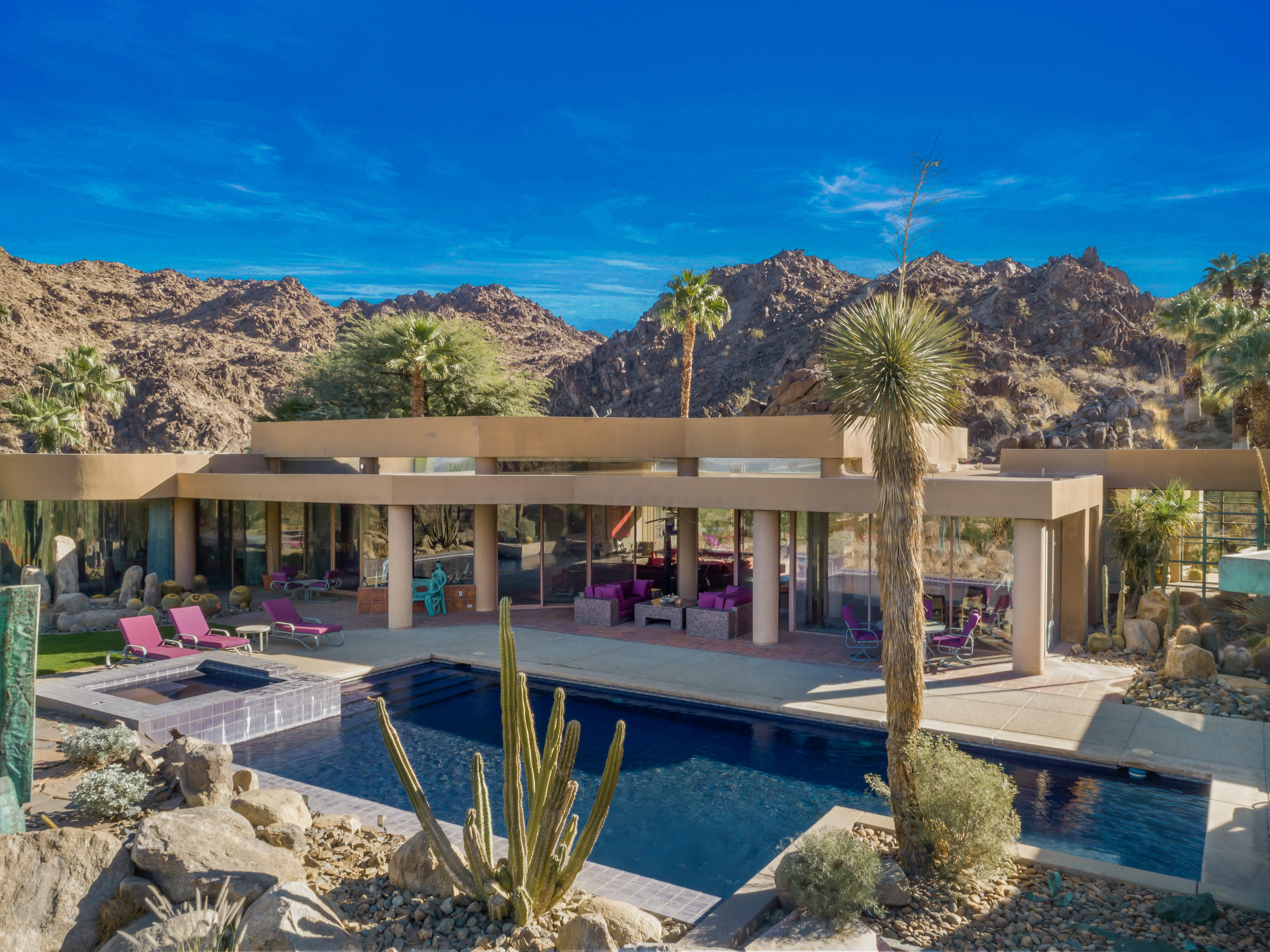 75270 Hidden Cove Indian Wells, CA 92210 - Photo 3 of 73 a view of outdoor space yard and patio