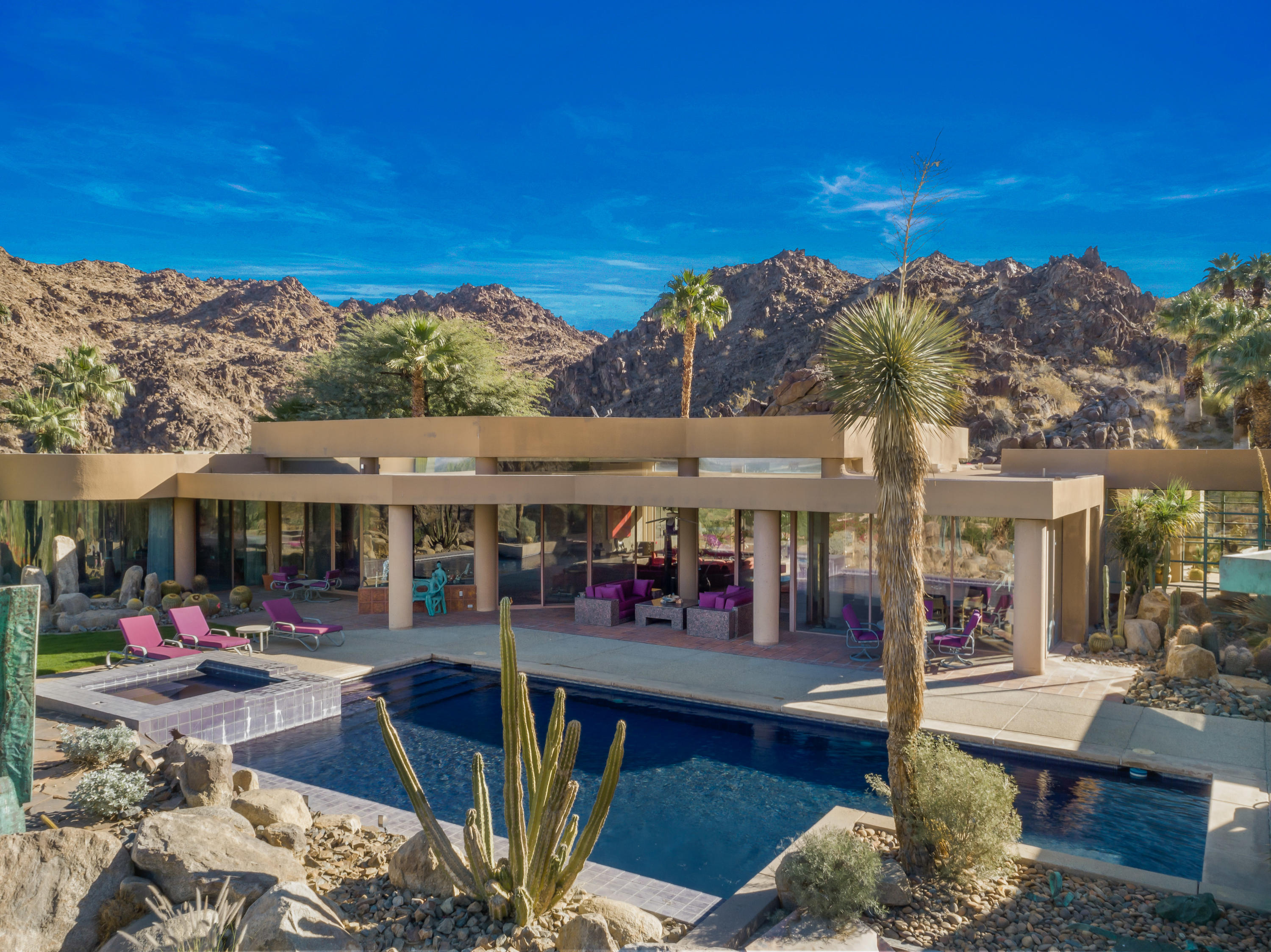 75270 Hidden Cove Indian Wells, CA 92210 - Photo 52 of 73 a view of the patio with dining table and chairs