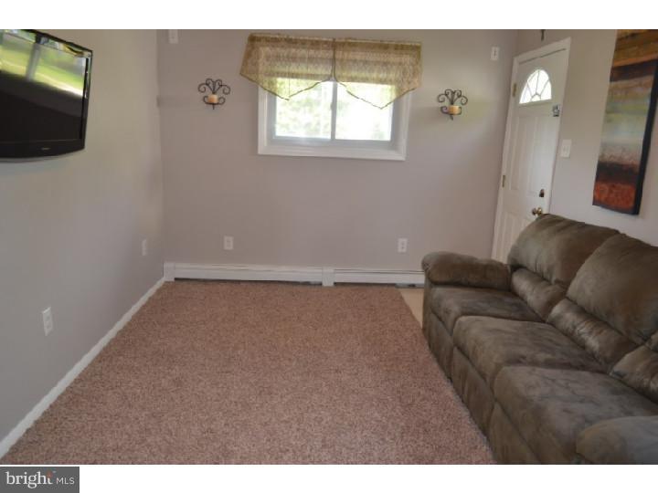 7 Horn Road Levittown, PA 19056 - Photo 9 of 25 Gallery Image 9