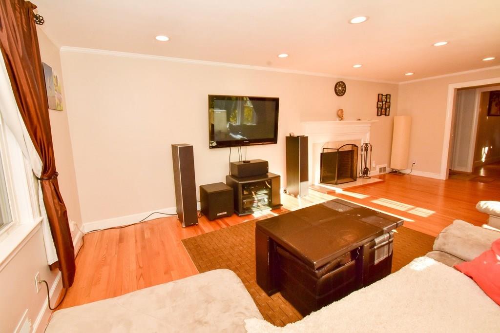 1 Sherman's Bridge Road Wayland, MA 01778 - Photo 6 of 8