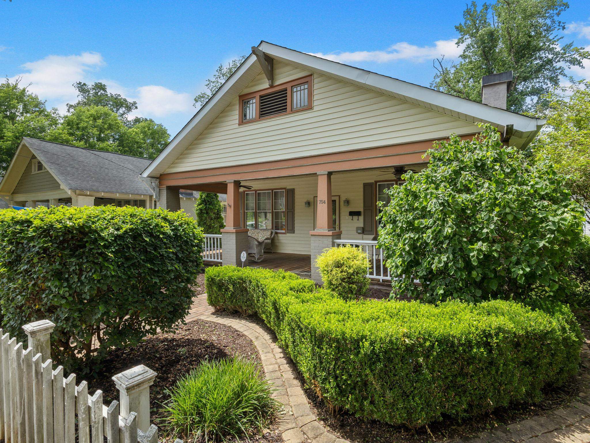 754 Rutledge Street Spartanburg, SC 29302 - Photo 1 of 47 Gallery Image 1
