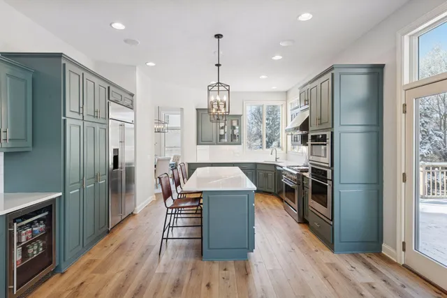 $1,050,000 | 9176 Cold Stream Lane, Eden Prairie, MN 55347