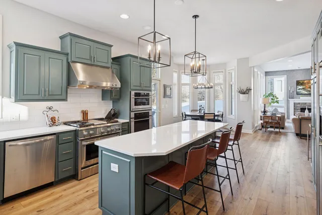 $1,050,000 | 9176 Cold Stream Lane, Eden Prairie, MN 55347