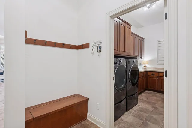 $1,050,000 | 9176 Cold Stream Lane, Eden Prairie, MN 55347