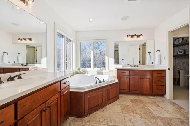 $1,050,000 | 9176 Cold Stream Lane, Eden Prairie, MN 55347