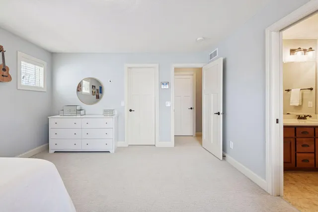 $1,050,000 | 9176 Cold Stream Lane, Eden Prairie, MN 55347