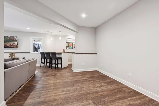 $1,050,000 | 9176 Cold Stream Lane, Eden Prairie, MN 55347