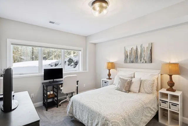 $1,050,000 | 9176 Cold Stream Lane, Eden Prairie, MN 55347