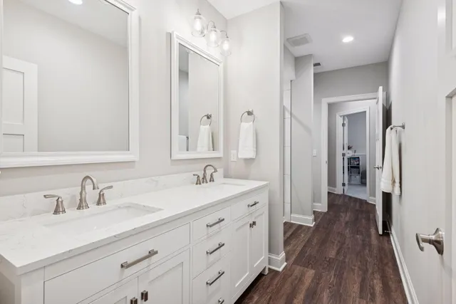 $1,050,000 | 9176 Cold Stream Lane, Eden Prairie, MN 55347