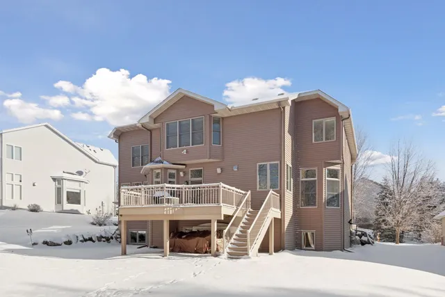 $1,050,000 | 9176 Cold Stream Lane, Eden Prairie, MN 55347