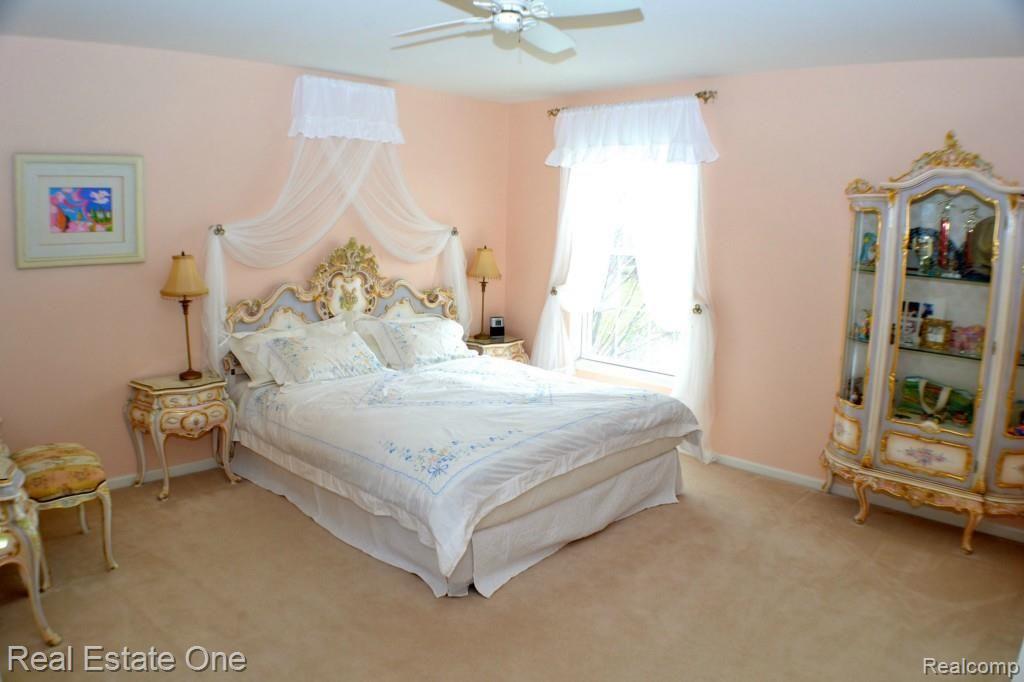 5650 Stonehaven Boulevard Rochester, MI 48306 - Photo 25 of 36 027.jpg