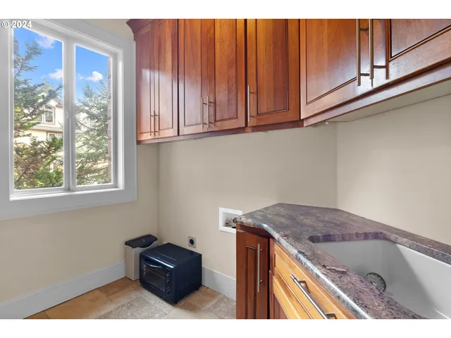 $1,800,100 | 14289 Southeast Wyler Street, Happy Valley, OR 97086