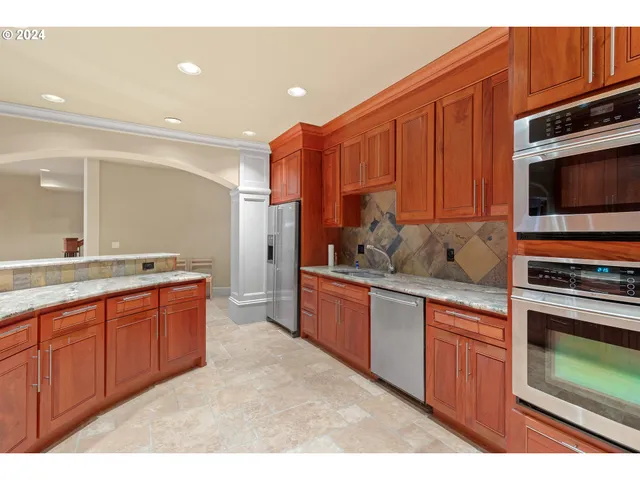 $1,800,100 | 14289 Southeast Wyler Street, Happy Valley, OR 97086