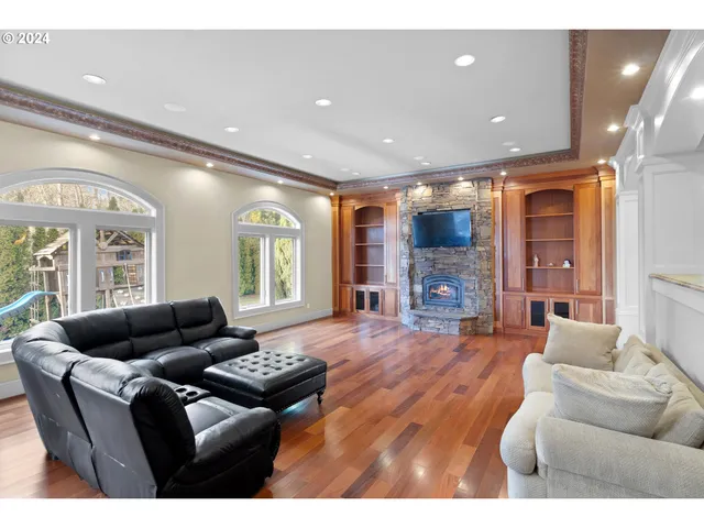 $1,800,100 | 14289 Southeast Wyler Street, Happy Valley, OR 97086