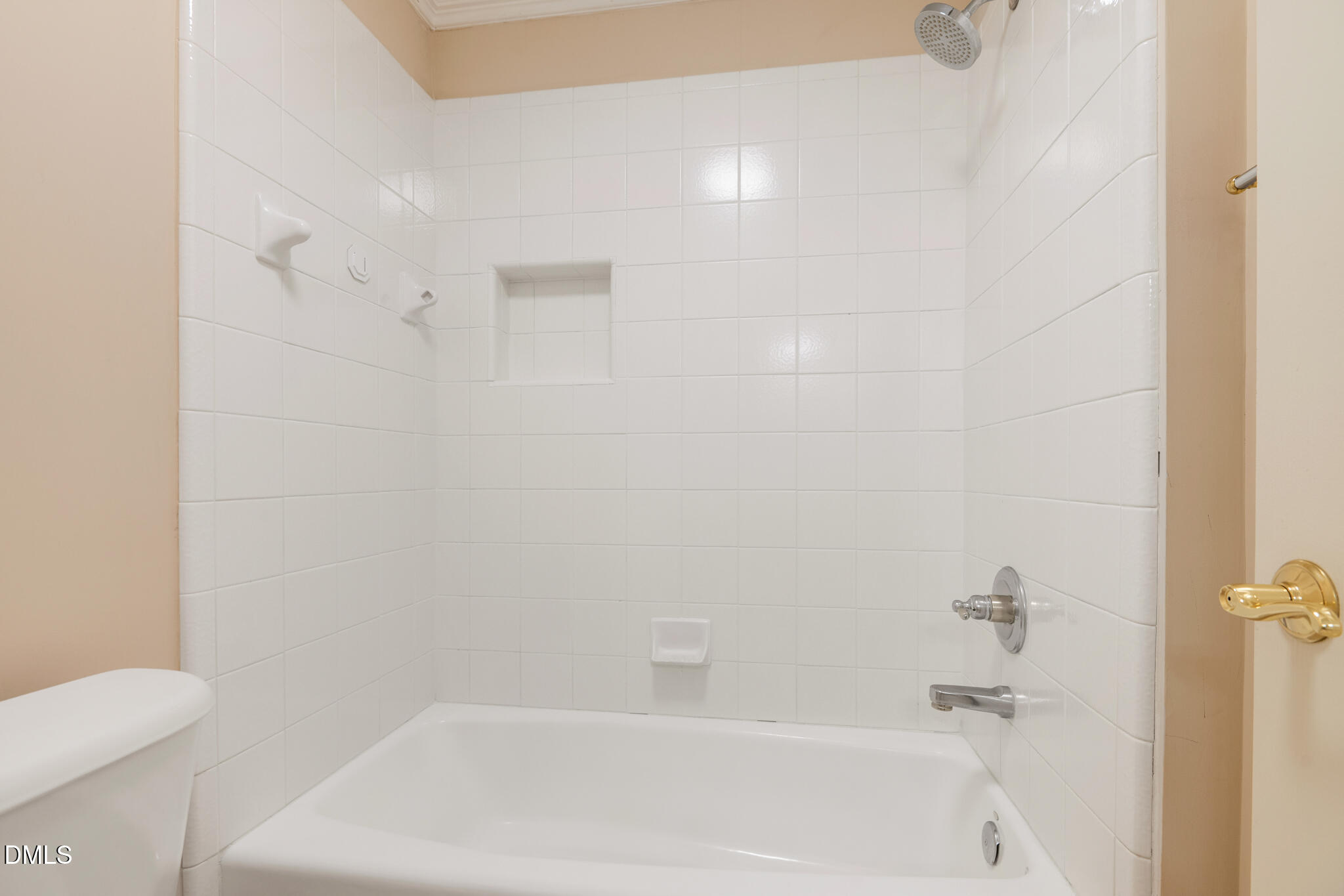 3209 Nimich Pond Way Raleigh, NC 27613 - Photo 36 of 78 jack and jill bath