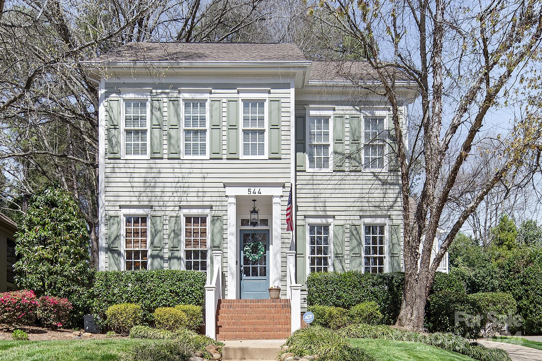 544 Ashby Drive Davidson, NC 28036 - Photo 2 of 40 front view of a brick house with a yard