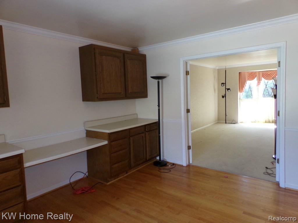 3081 Burlington Court Rochester, MI 48306 - Photo 18 of 40