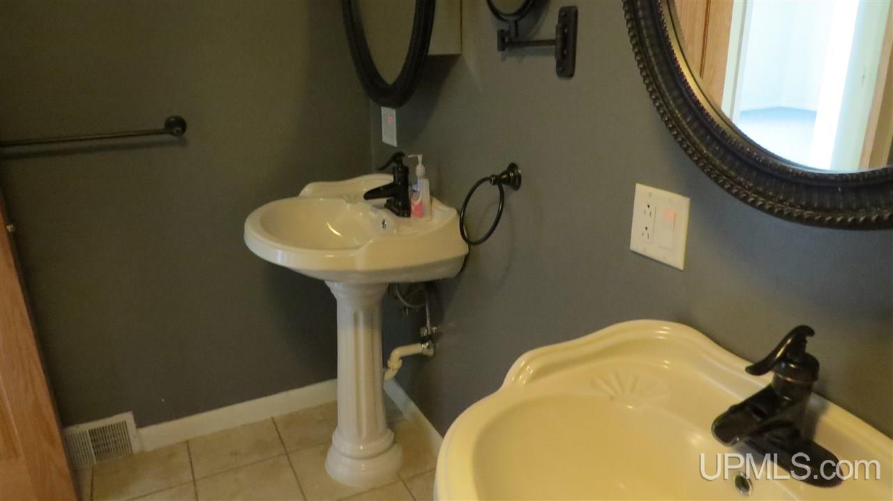 2992 Co Road Cornell, MI 49818 - Photo 5 of 24