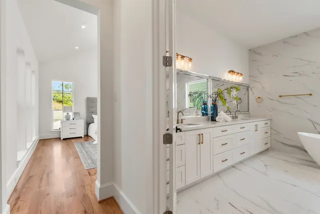 $1,580,000 | 1107 Grovewood Lane, Houston, TX 77008