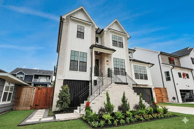 $1,580,000 | 1107 Grovewood Lane, Houston, TX 77008