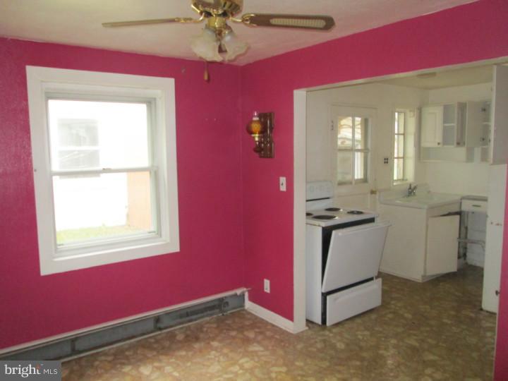 219 Blue Hen Road New Castle, DE 19720 - Photo 6 of 17 Gallery Image 6