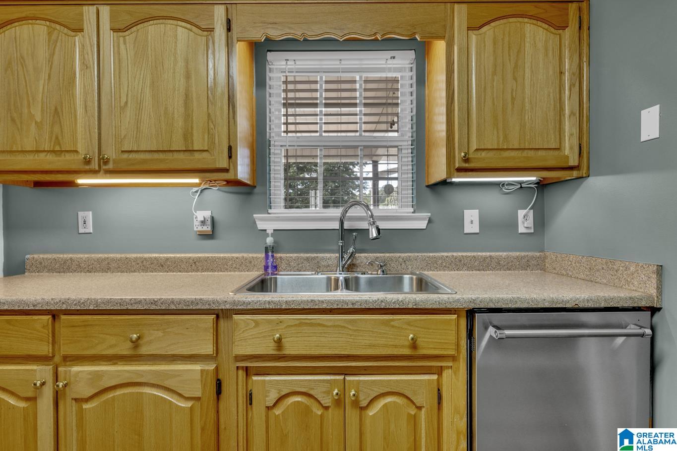 9188 Hagood Road Kimberly, AL 35091 - Photo 10 of 46