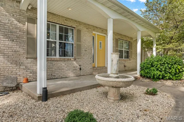 $475,000 | 7832 Zenk Road, Troy, IL 62294