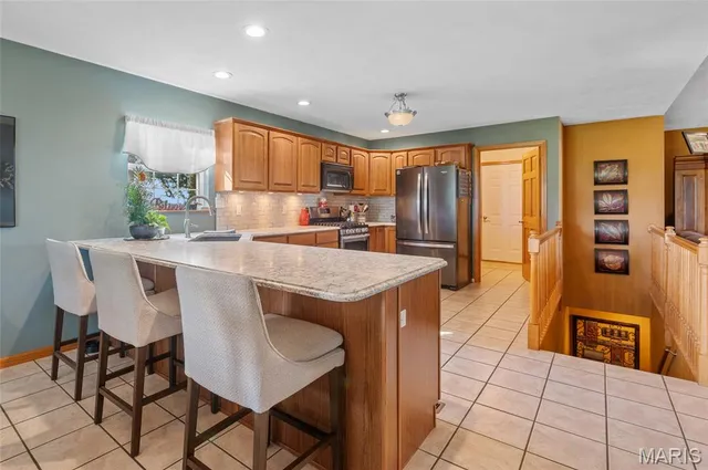 $475,000 | 7832 Zenk Road, Troy, IL 62294