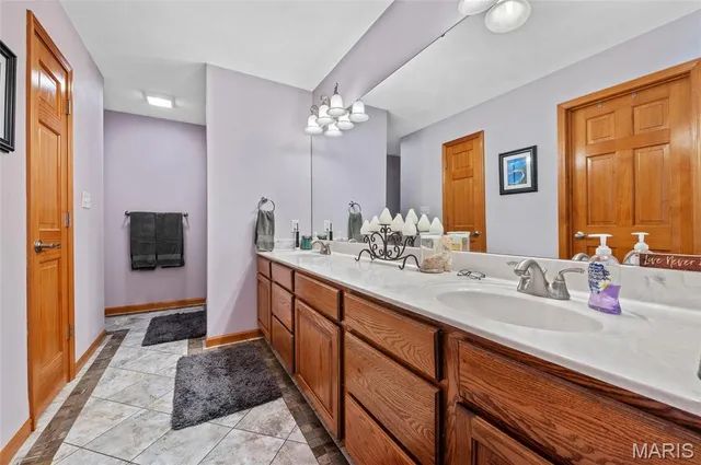 $475,000 | 7832 Zenk Road, Troy, IL 62294