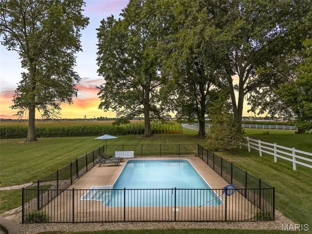 $475,000 | 7832 Zenk Road, Troy, IL 62294