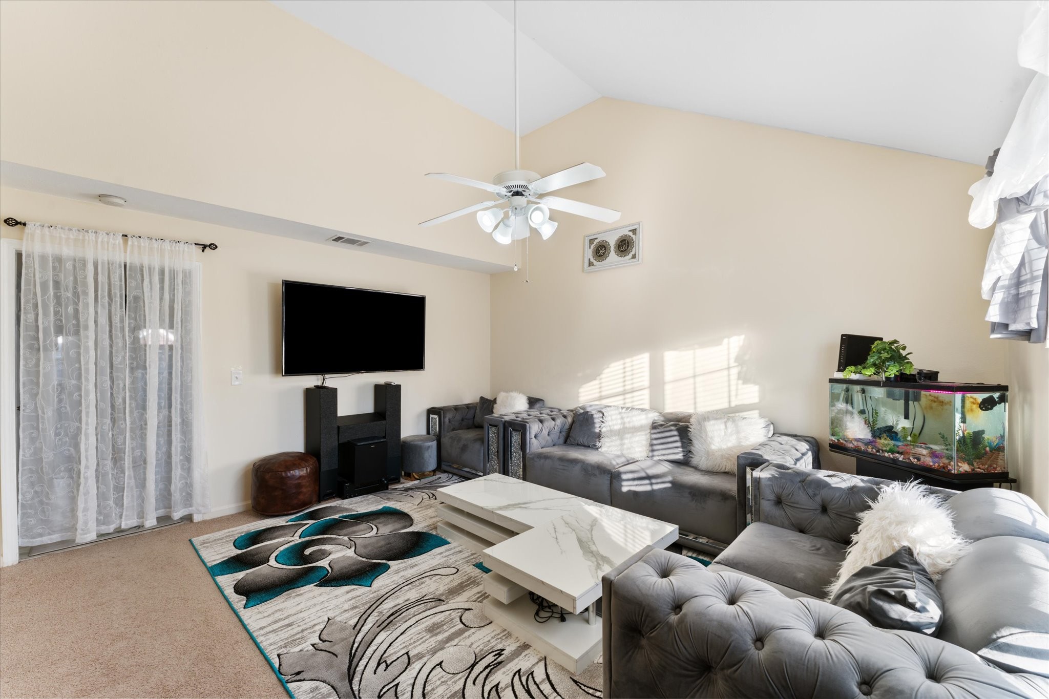 2053 George Buchanan La Vergne, TN 37086 - Photo 2 of 17