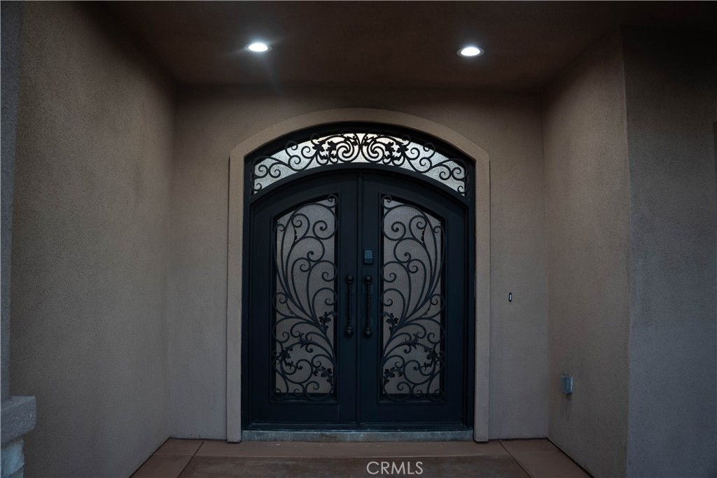 5954 Clifton Boulevard Riverside, CA 92504 - Photo 6 of 51 Gallery Image 6