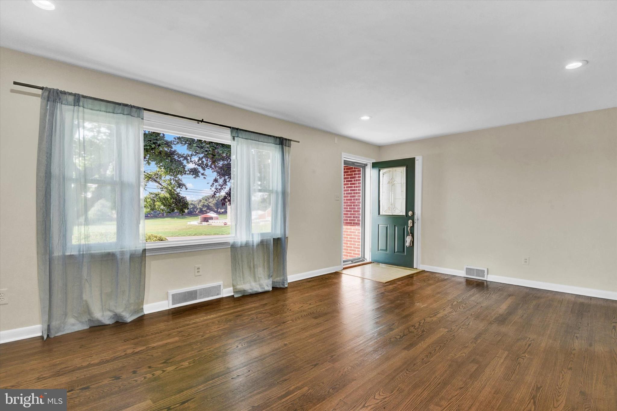 4530 Black Rock Road Hampstead, MD 21074 - Photo 12 of 23 Family Room