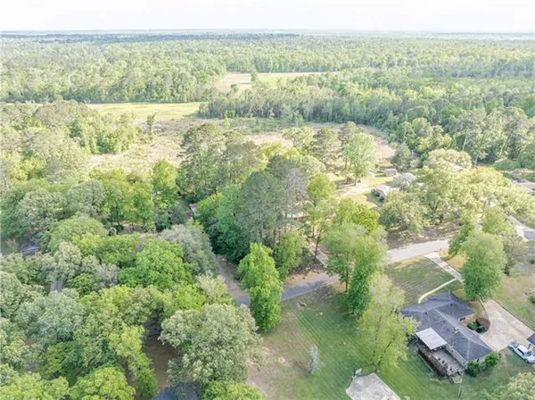 $251,900 | 8425 Fairway Drive, Pineville, LA 71360