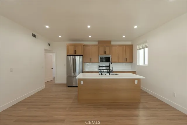 $2,000,000 | 5503 Adenmoor Avenue, Lakewood, CA 90713