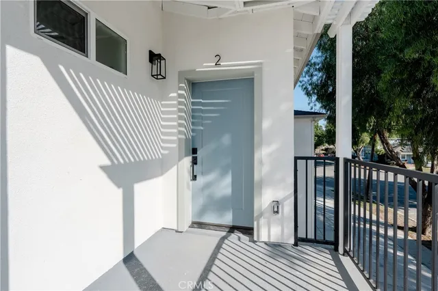 $2,000,000 | 5503 Adenmoor Avenue, Lakewood, CA 90713