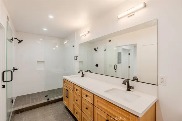 $2,000,000 | 5503 Adenmoor Avenue, Lakewood, CA 90713