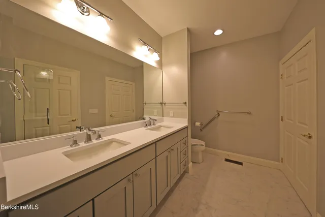 $730,000 | 33 Alpine Trail, Pittsfield, MA 01201