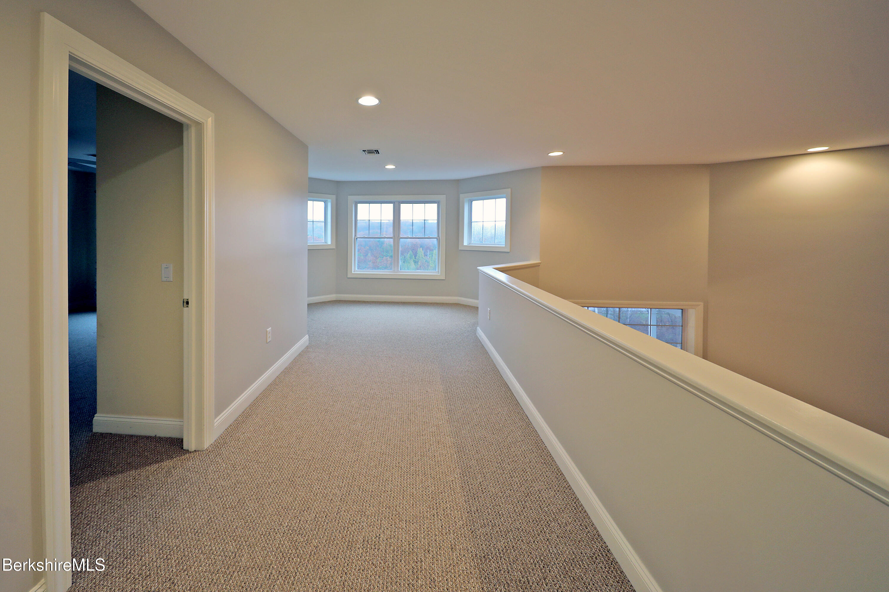 33 Alpine Trail Pittsfield, MA 01201 - Photo 38 of 69 LOFT