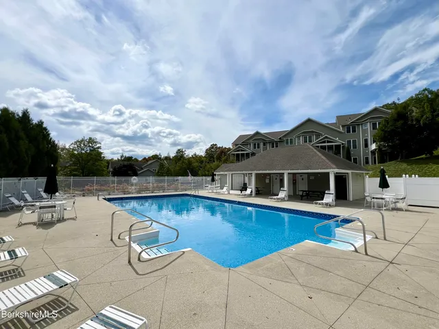 $730,000 | 33 Alpine Trail, Pittsfield, MA 01201