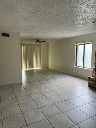 $1,900 | 8423 Fathom Circle, Unit B, Austin, TX 78750